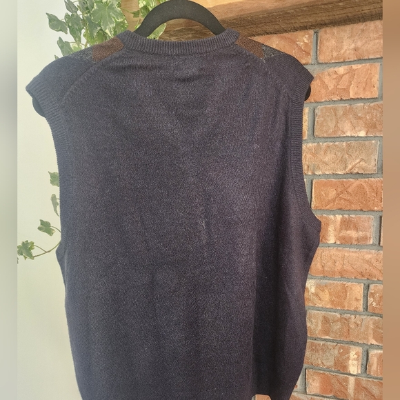 Dockers Men's V-Neck Argyle Sweater Vest - Navy, Brown, and Tan - Picture 2 of 3